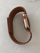 Load image into Gallery viewer, magnetic leather link straps bands for apple watch | marketzone christchurch