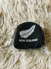 Load image into Gallery viewer, new zealand silver fern black coin purse porch with zipper nz souvenir | marketzone christchurch
